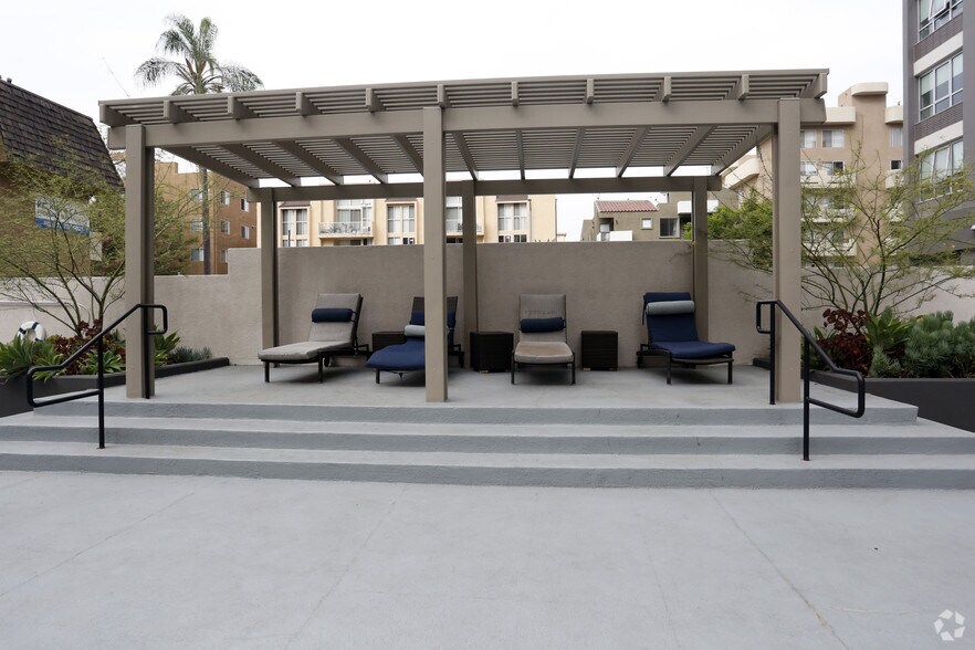 More Photos Of 3460 W 7th St, Los Angeles Apartments For Lease