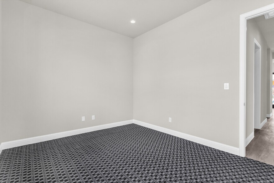 More Photos Of 6000 Alma Rd, McKinney Office For Lease