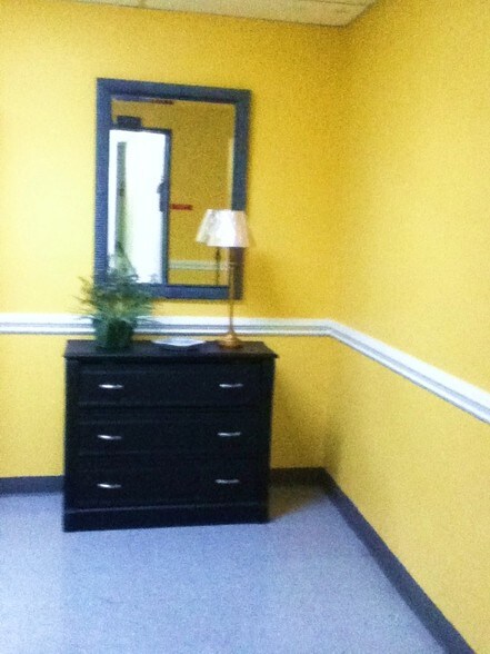 More Photos Of 1014-1020 Robeson St, Fayetteville Storefront Retail Office For Lease