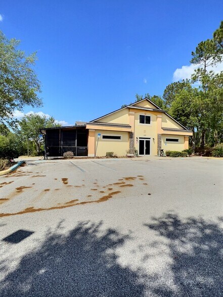 Primary Photo Of 650 N Highway 27, Minneola Restaurant For Sale