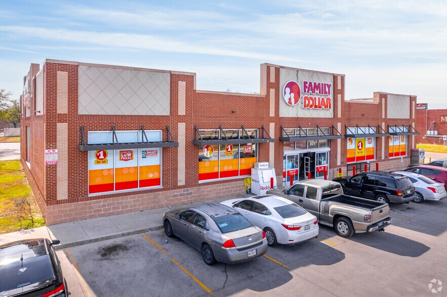 More Photos Of 909 Gross Rd, Mesquite Unknown For Lease