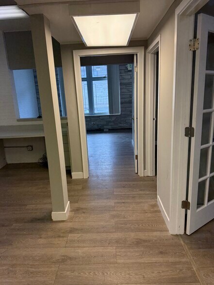 More Photos Of 513 Ridge Rd, Munster Medical For Lease