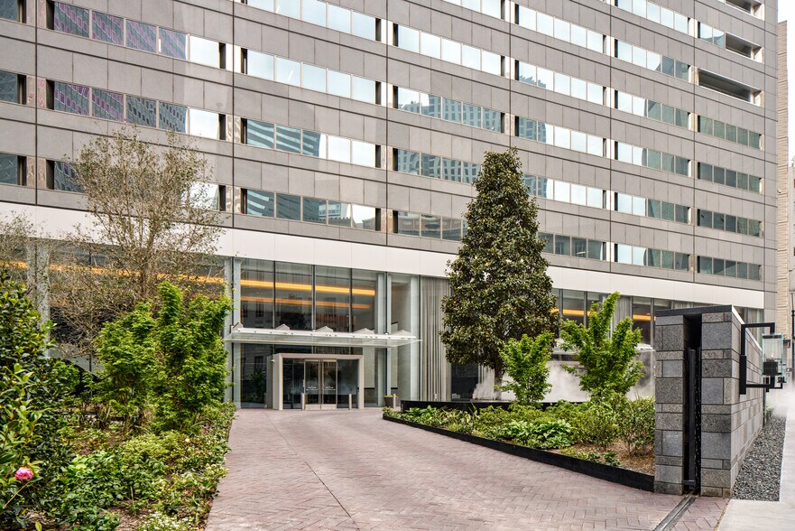 More Photos Of 401 N Ervay St, Dallas Office Residential For Lease