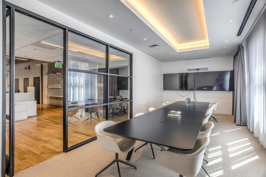 More Photos Of 510-514 S Broadway, Los Angeles Office For Lease