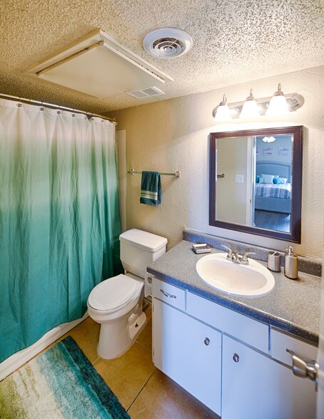 More Photos Of 504 Dudley Cir, Arlington Apartments For Sale