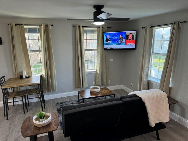 More Photos Of 5202 County Road 469, Brazoria Apartments For Sale