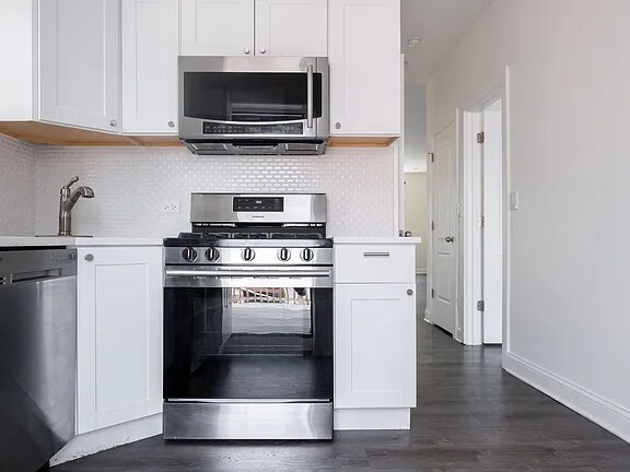 More Photos Of 1522-1524 N Ashland Ave, Chicago General Retail For Sale