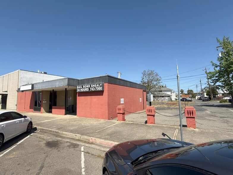 More Photos Of 225 6th St, Marysville Storefront For Sale