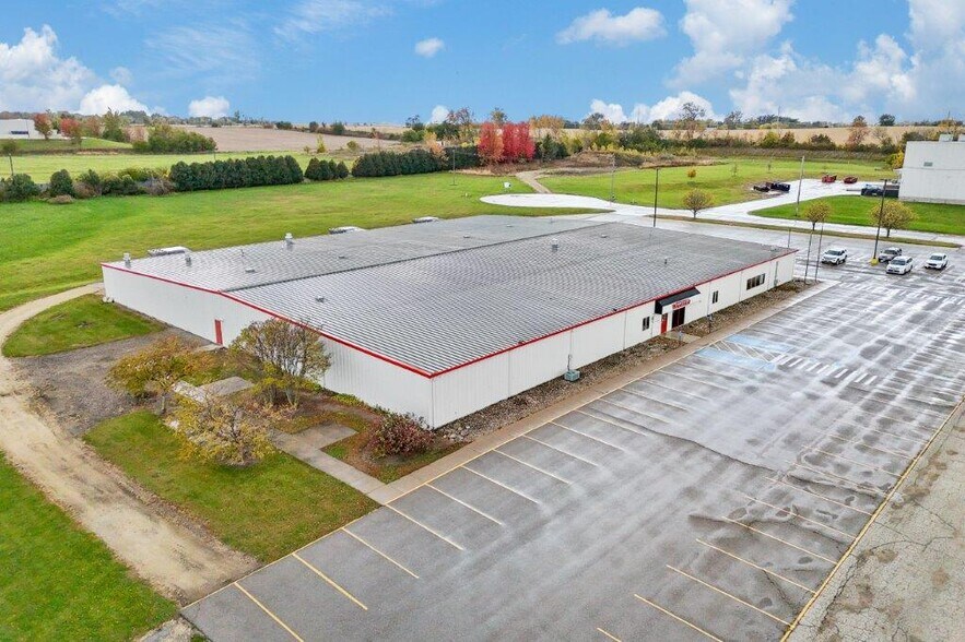 More Photos Of 1919 SW 8th St SW, Waverly Manufacturing For Sale