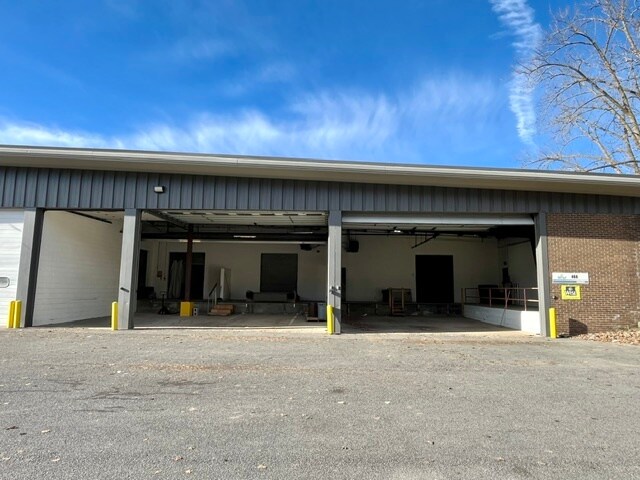 More Photos Of 466 E Brighton Ave, Syracuse Distribution For Sale