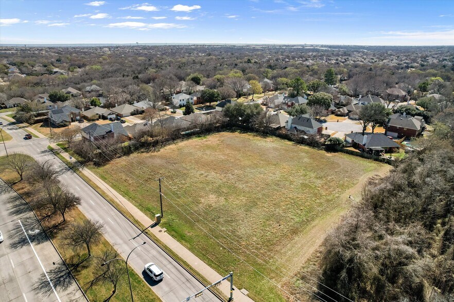 More Photos Of 2400 W Sublett Rd, Arlington Land For Sale