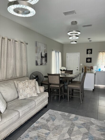 More Photos Of 3305 Frio Ave, McAllen Apartments For Sale