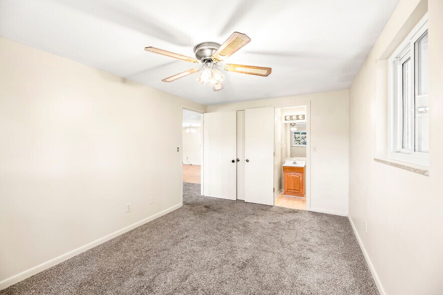 More Photos Of 310 Goose Creek Rd, Dandridge Office For Sale