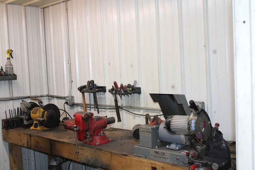 More Photos Of 1854 SR-49 Hwy, Arcanum Flex For Sale