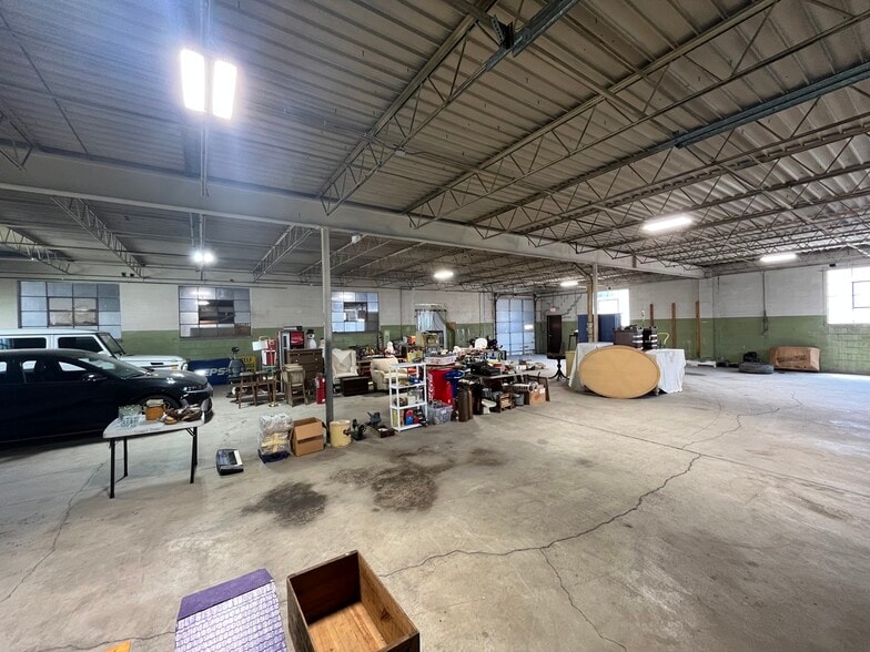 More Photos Of 4780 Briar Rd, Cleveland Manufacturing For Sale