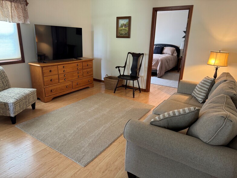 More Photos Of 2705 N US 52, Lebanon Specialty For Lease