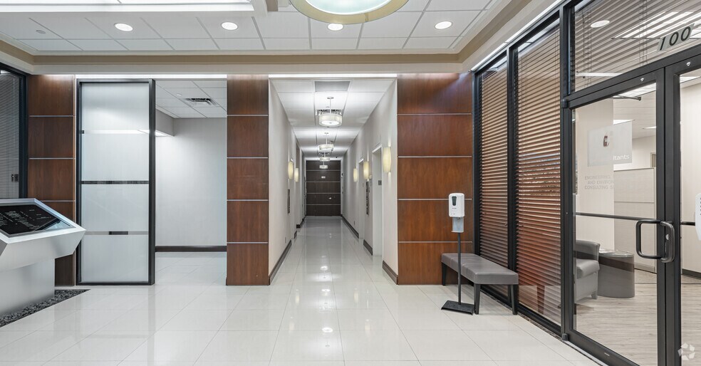 More Photos Of 4400 Pga Blvd, Palm Beach Gardens Office For Lease