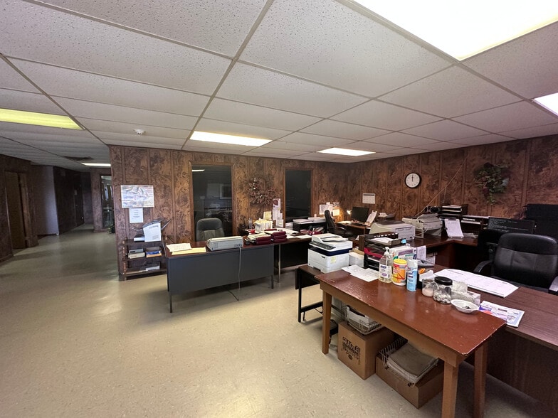 More Photos Of 388 Highway 62 E, Salem Warehouse For Sale