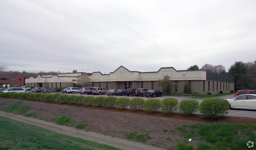 Primary Photo Of 500 Myles Standish Blvd, Taunton Light Manufacturing For Lease