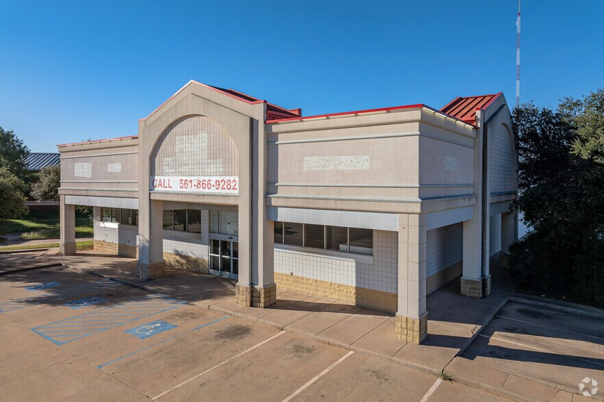 More Photos Of 3201 Seymour Hwy, Wichita Falls Drugstore For Lease