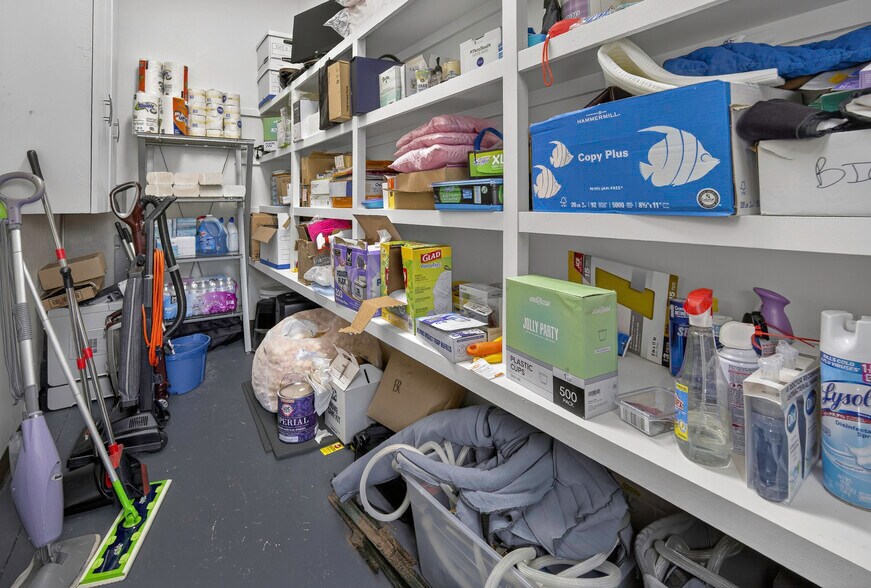 More Photos Of 9433 N Kelley Ave, Oklahoma City Office For Sale