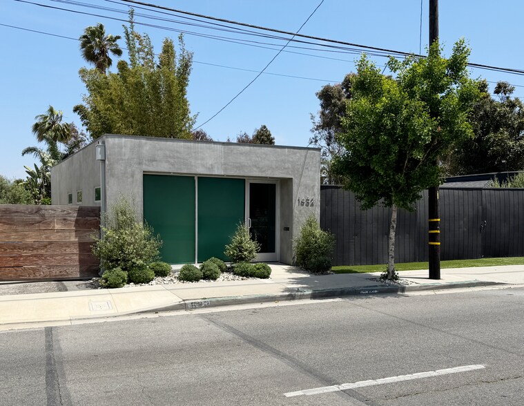 Primary Photo Of 1632 Aviation Blvd, Redondo Beach Office For Lease
