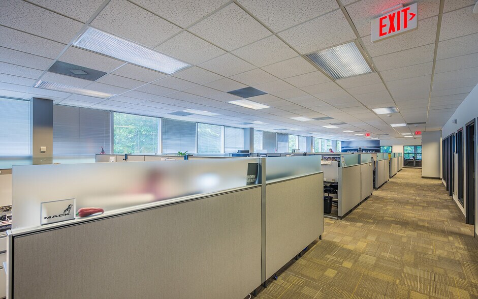 More Photos Of 7825 National Service Rd, Greensboro Office For Lease