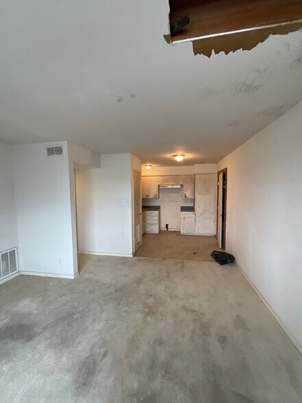 More Photos Of 3201 Texas Ave, La Marque Warehouse For Sale