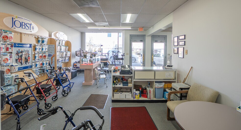 More Photos Of 374-376 Main St, Laurel Freestanding For Sale