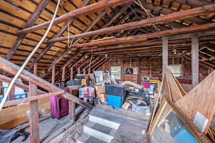 More Photos Of 402 W Moorestown Rd, Nazareth Medical For Sale