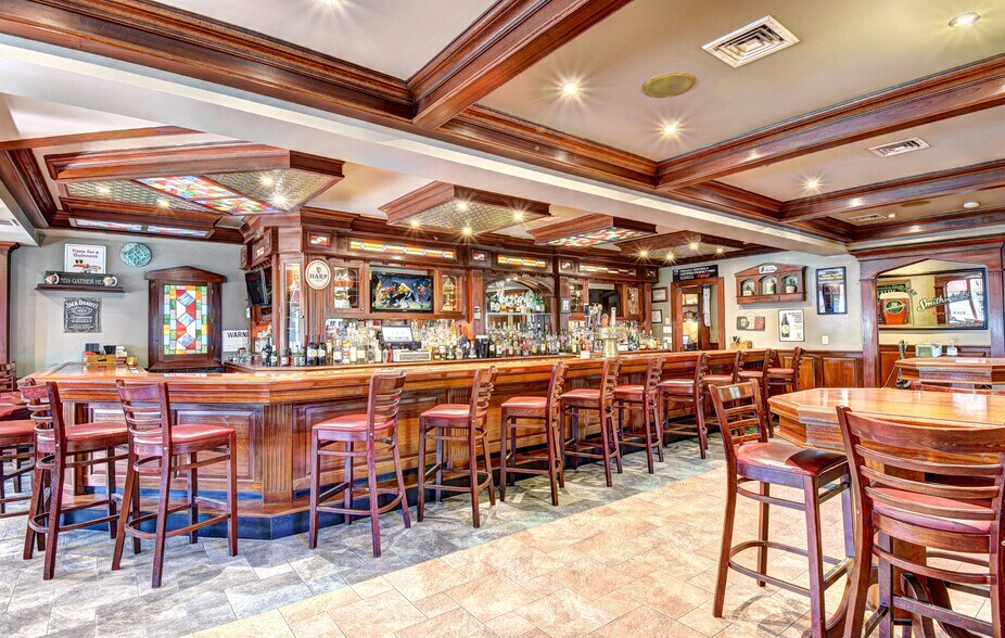 More Photos Of 337 N Liberty Dr, Tomkins Cove Restaurant For Sale