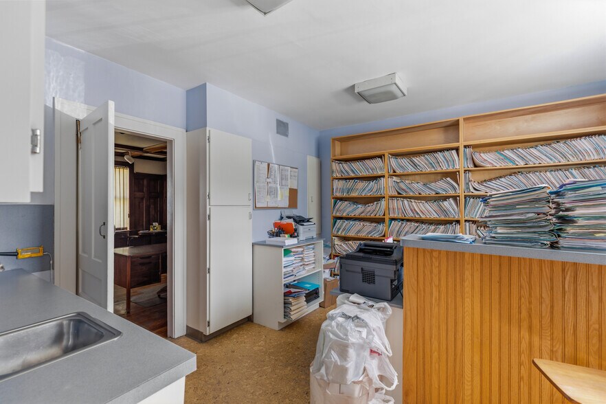 More Photos Of 93 Roxbury St, Keene Office For Sale