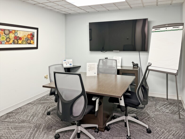 More Photos Of 39555 Orchard Hill Pl, Novi Coworking Space