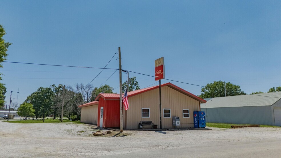 More Photos Of 105 Margaret Speight, Dadeville Restaurant For Sale