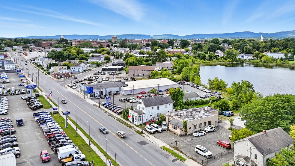 More Photos Of 717 East St, Pittsfield Auto Repair For Lease