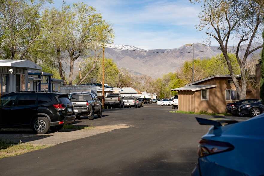 More Photos Of 85 Schoeber Ln, Bishop Manufactured Housing Mobile Home Park For Sale