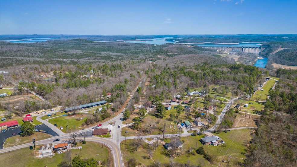 More Photos Of 10842 Highway 5 S, Mountain Home Convenience Store For Sale