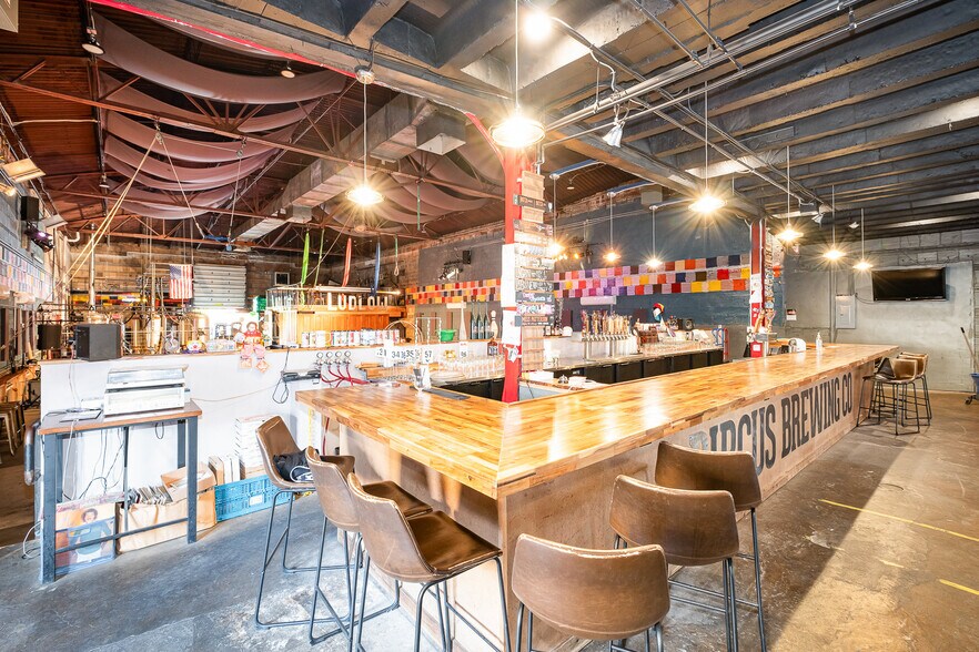 More Photos Of 322-324 Elm St, Ludlow Bar For Sale