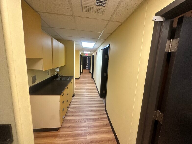 More Photos Of 106 Nate Whipple Hwy, Cumberland Office For Lease