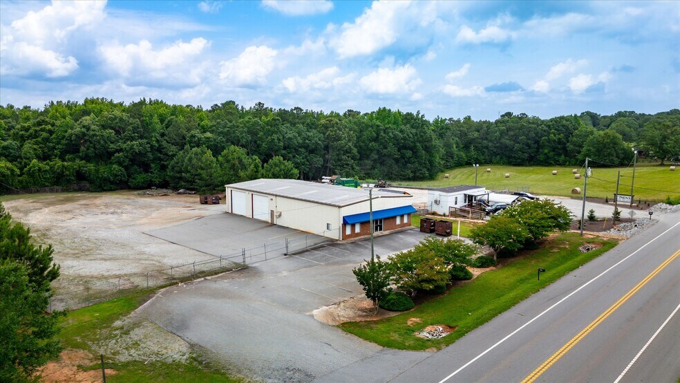 Primary Photo Of 3361 Highway 29 N, Belton Warehouse For Sale