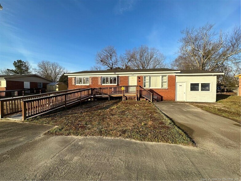 Primary Photo Of 1319 N Bragg Blvd, Spring Lake Daycare Center For Sale