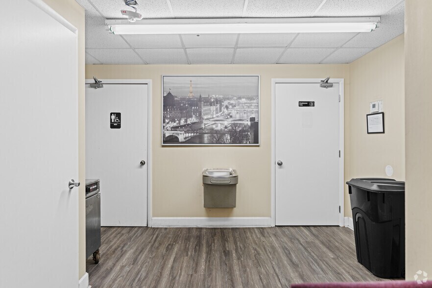 More Photos Of 1270 NW 165th St, Miami Office For Lease