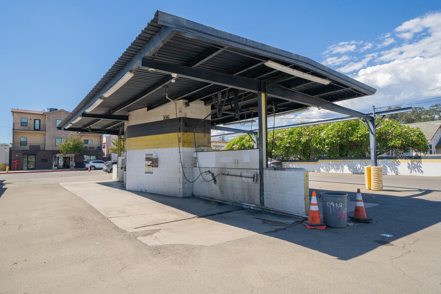 More Photos Of 514 N Azusa Ave, Azusa Carwash For Sale