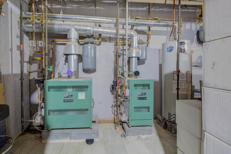 More Photos Of 992 Clifton Ave, Clifton Medical For Sale