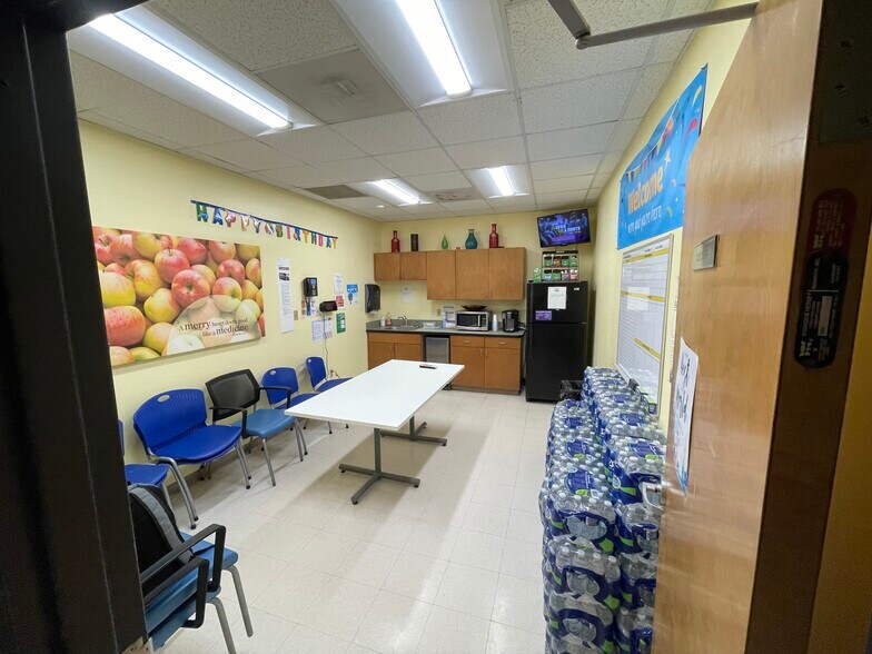 More Photos Of 2812 Williams St, Savannah Medical For Lease