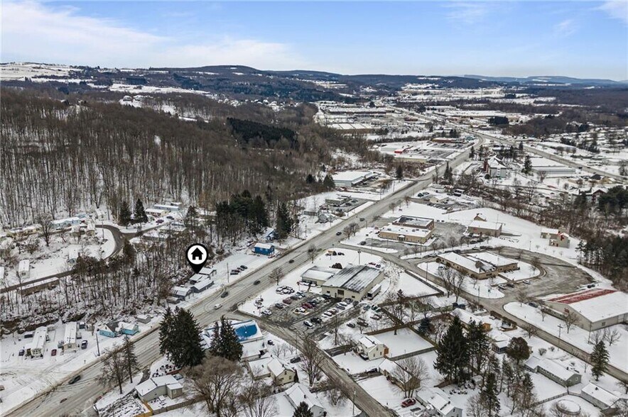 More Photos Of 1016 State Route 13, Cortland Flex For Sale