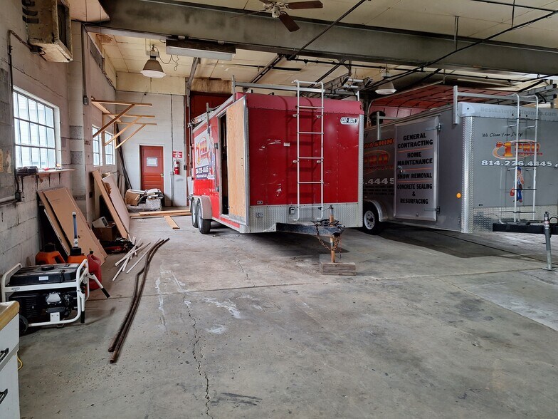 More Photos Of 200 Grand Ave, Clarion Warehouse For Lease