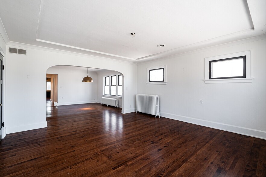 More Photos Of 3701 E Layton Ave, Cudahy Storefront Retail Residential For Sale