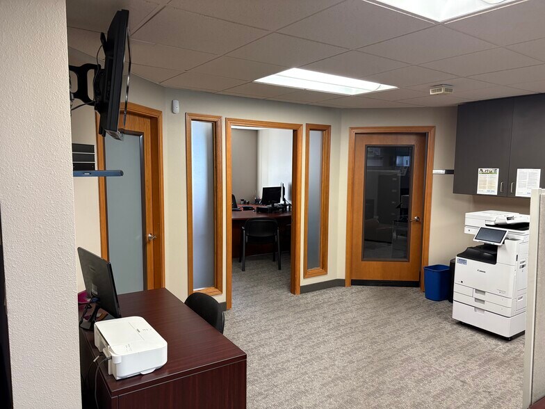 More Photos Of 428 W Shoshone St, Pasco Office For Sale