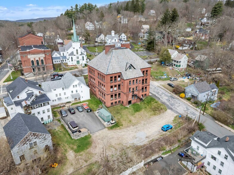 More Photos Of 34 N Main St, Orange Schools For Sale